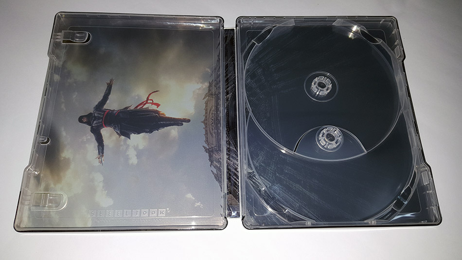fotografias-del-steelbook-de-assassins-creed-en-blu-ray-3d-y-2d-original_15.jpg