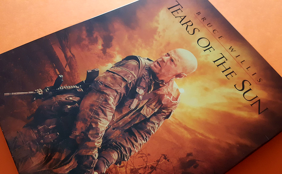 fotografias-del-steelbook-de-lagrimas-del-sol-en-blu-ray-original_6.jpg