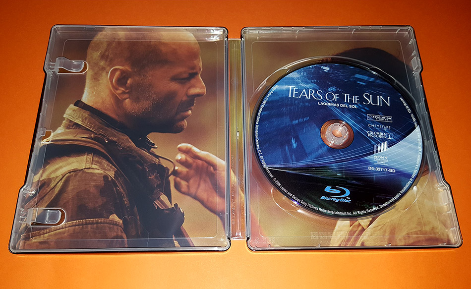 fotografias-del-steelbook-de-lagrimas-del-sol-en-blu-ray-original_11.jpg