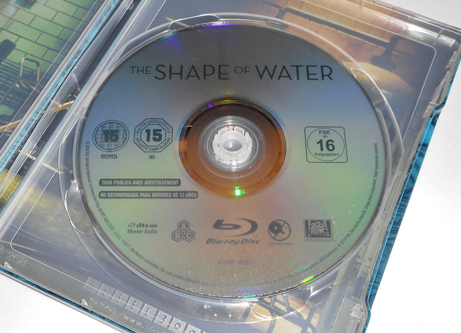 fotografias-del-steelbook-de-la-forma-del-agua-en-blu-ray-original_6.jpg