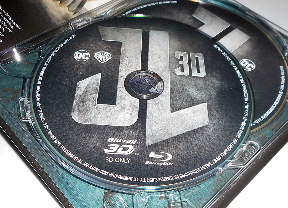 fotografias-del-digibook-de-liga-de-la-justicia-en-blu-ray-3d-y-2d-original_13.jpg