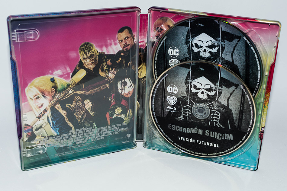 fotografias-del-steelbook-de-escuadron-suicida-en-blu-ray-original_7.jpg