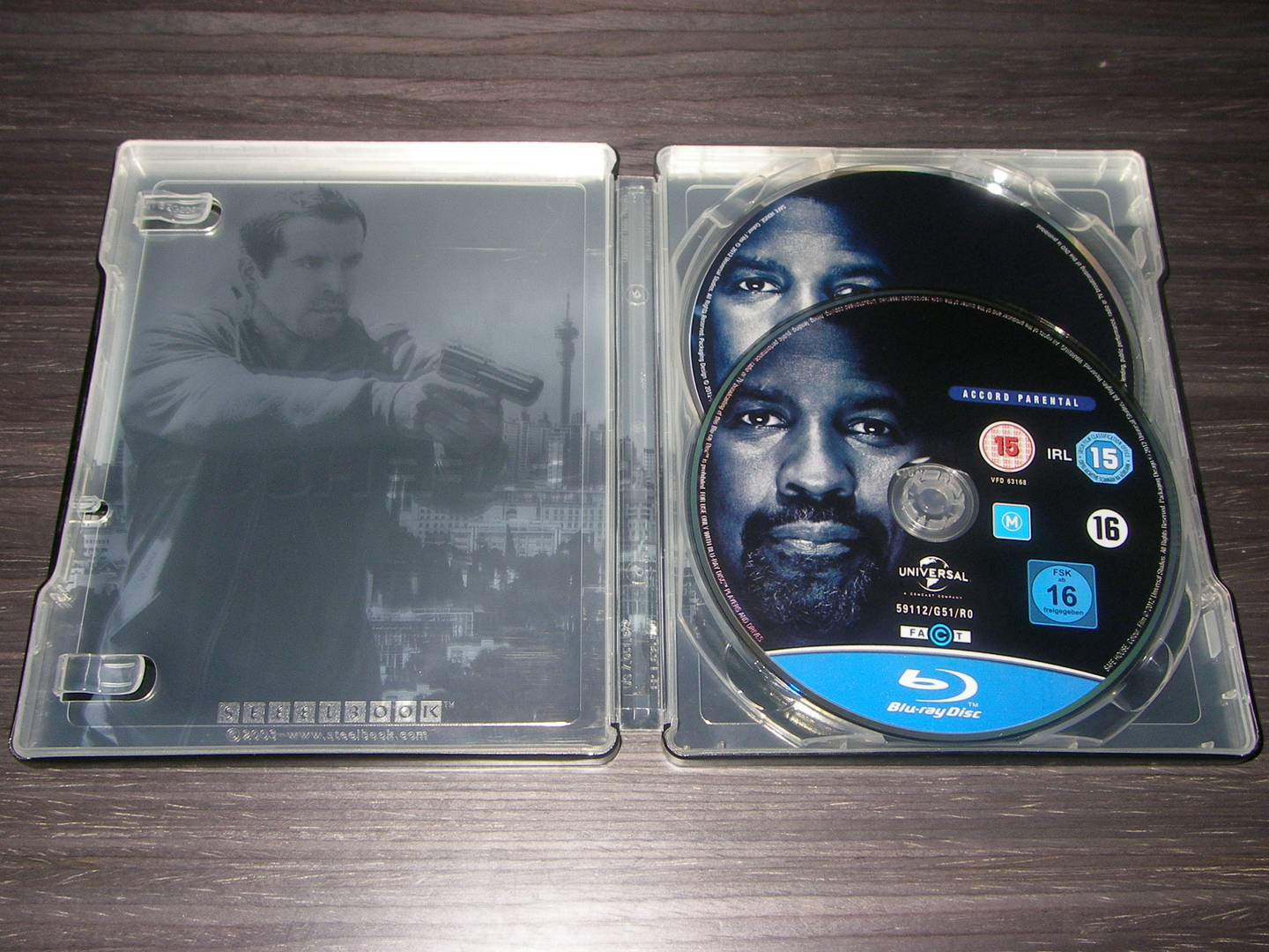 el-invitado-steelbook-foto-5-6-original_6.jpg