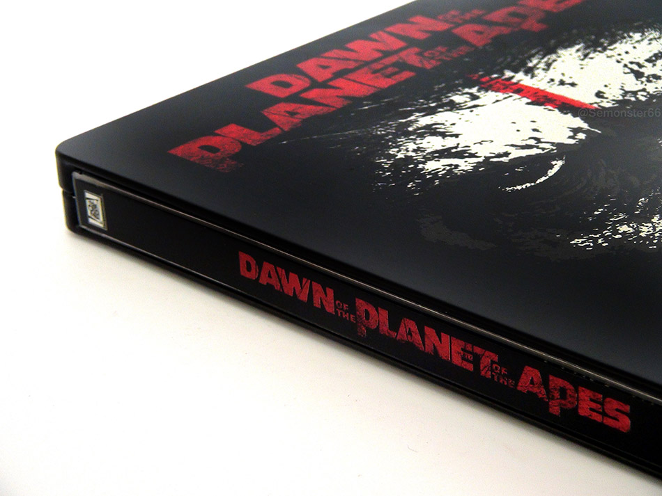 fotografias-del-steelbook-de-el-amanecer-del-planeta-de-los-simios-en-blu-ray-original_1.jpg