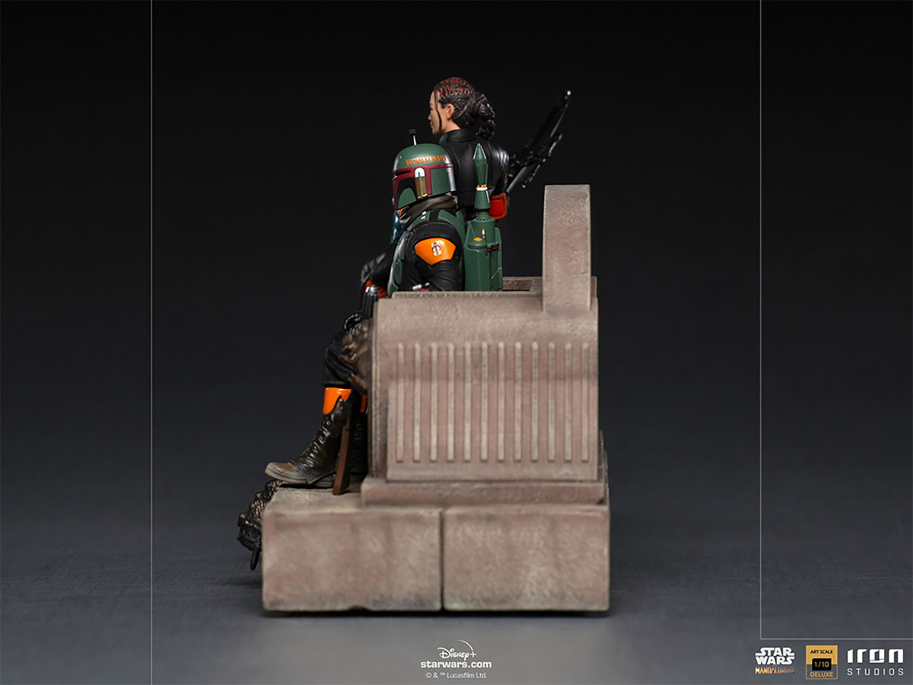 boba-fett-and-fennec-shand-110-scale-statue_star-wars_gallery_60f1f8f810b02.jpg