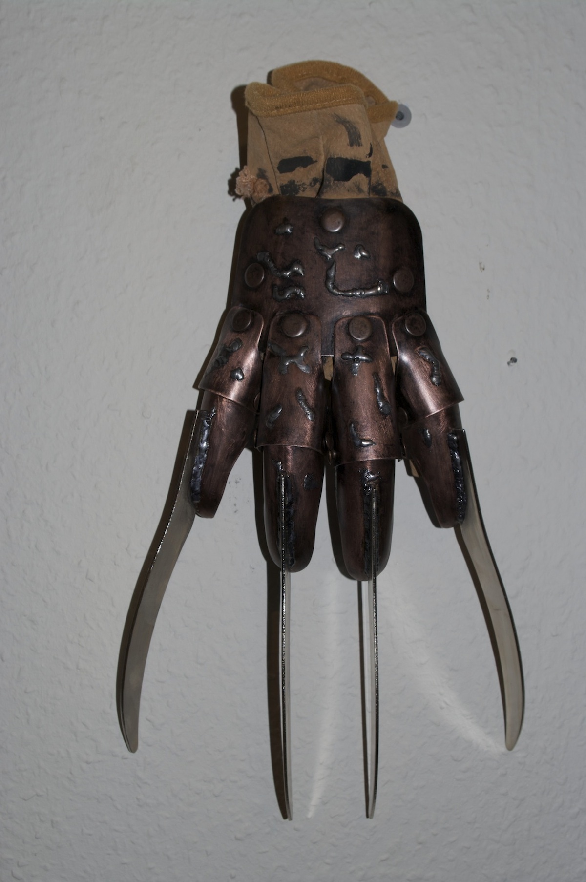 glove4.jpg