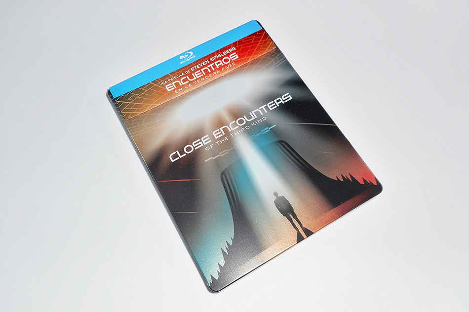 fotografias-del-steelbook-de-encuentros-en-la-tercera-fase-en-blu-ray-original_0.jpg