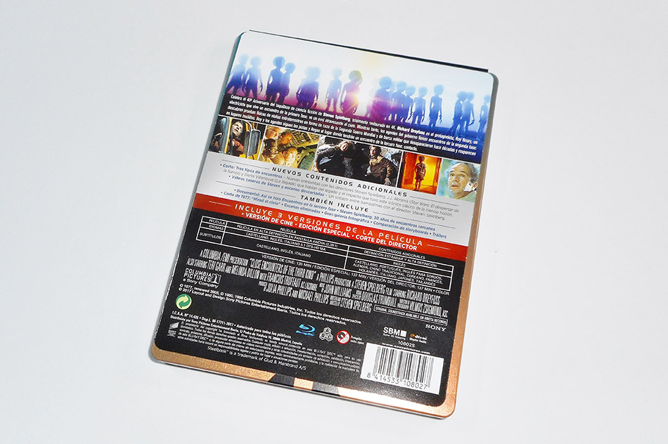 fotografias-del-steelbook-de-encuentros-en-la-tercera-fase-en-blu-ray-original_2.jpg