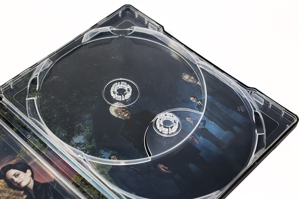 fotografias-de-el-hogar-de-miss-peregrine-para-ninos-peculiares-en-blu-ray-3d-original_11.jpg