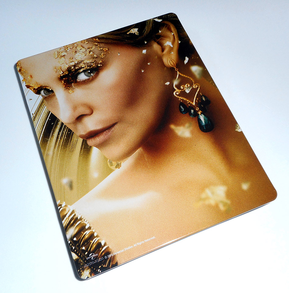 fotografias-del-steelbook-de-el-cazador-y-la-reina-del-hielo-en-blu-ray-original_4.jpg