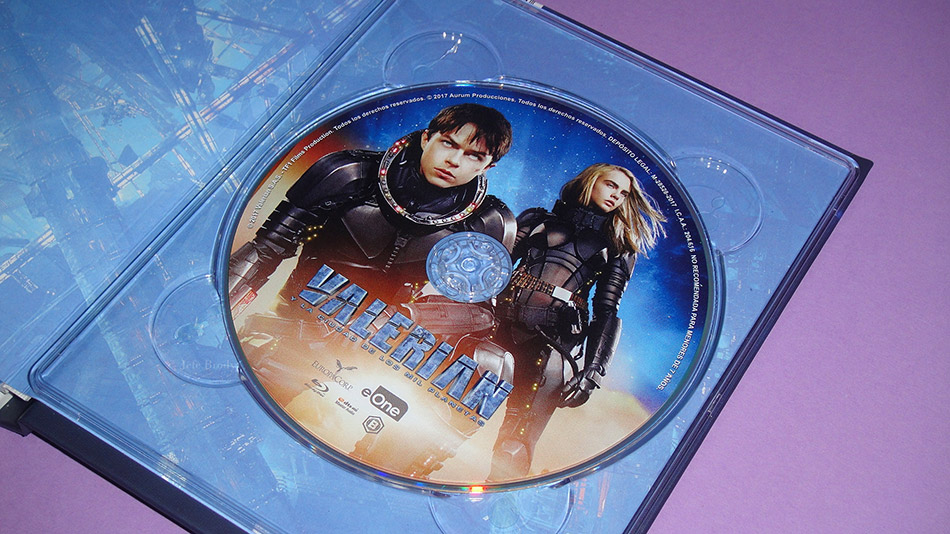 fotografias-del-digibook-de-valerian-y-la-ciudad-de-los-mil-planetas-en-blu-ray-original_4.jpg