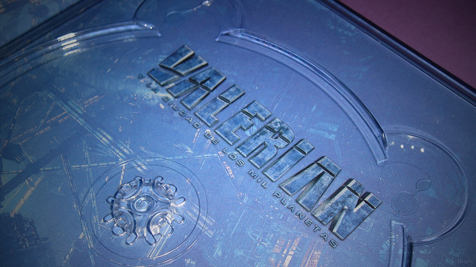 fotografias-del-digibook-de-valerian-y-la-ciudad-de-los-mil-planetas-en-blu-ray-original_9.jpg