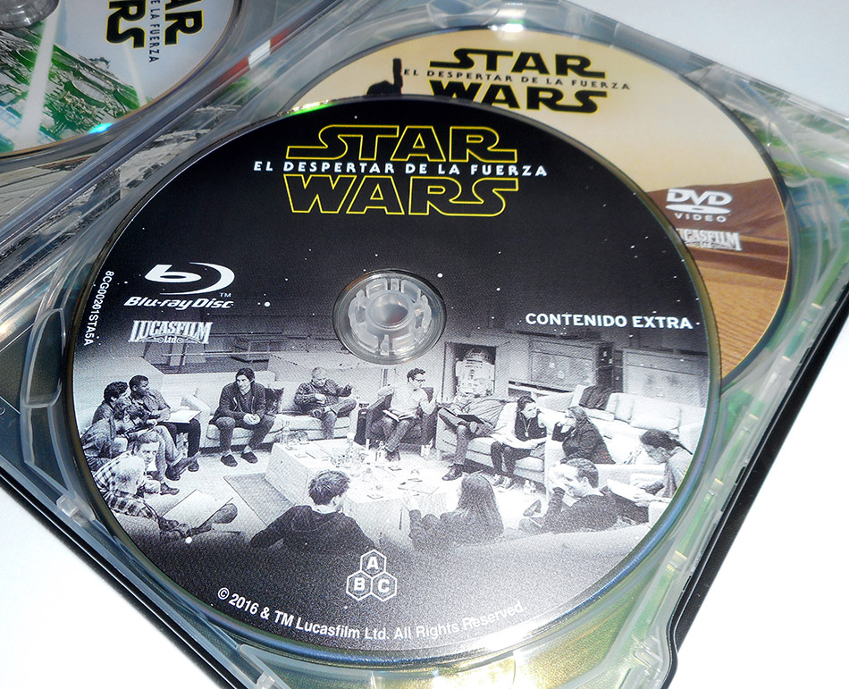 fotografias-del-steelbook-de-star-wars-el-despertar-de-la-fuerza-en-blu-ray-original_6.jpg