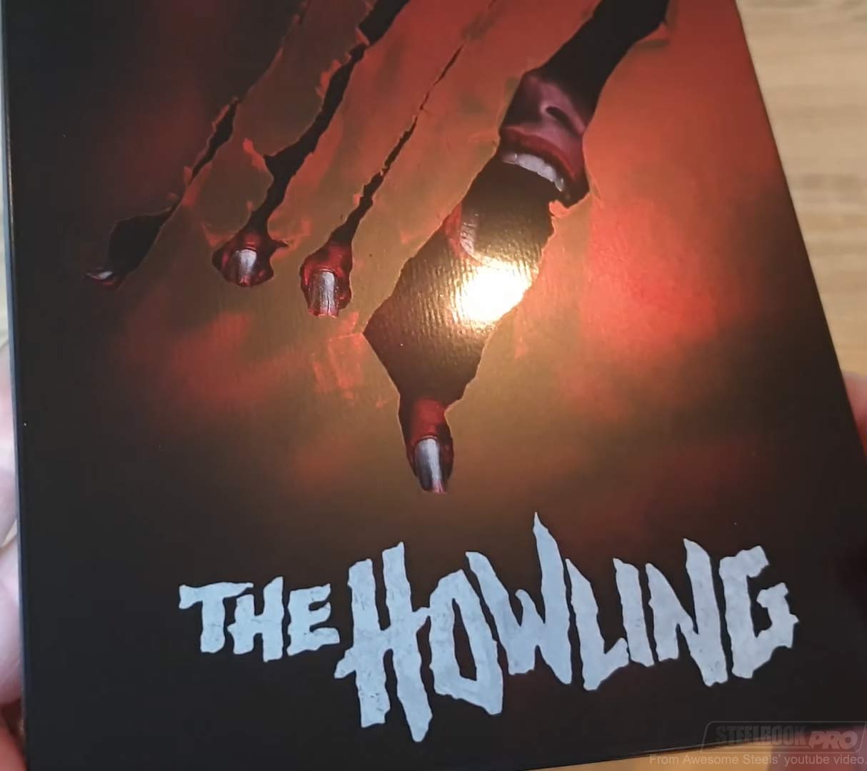 The-Howling-steelbook-1.jpg