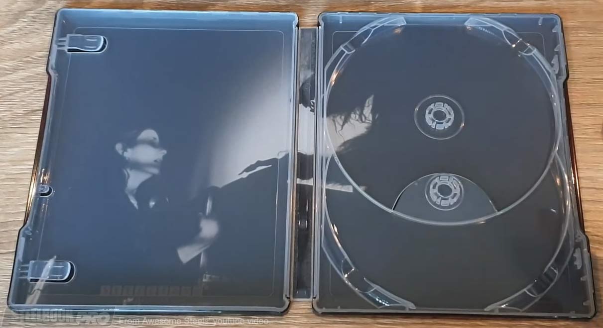The-Howling-steelbook-3.jpg