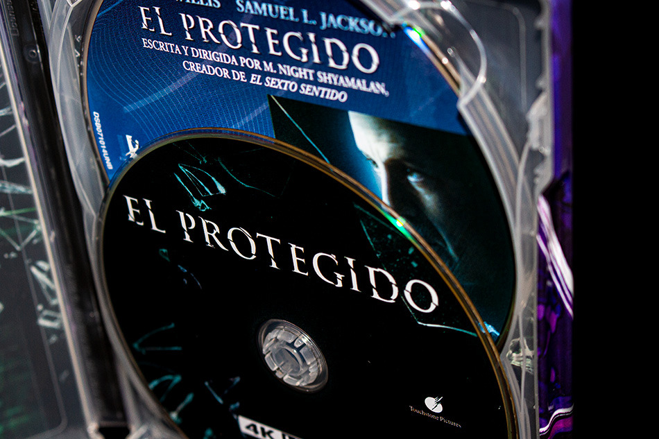 fotografias-del-steelbook-de-el-protegido-en-uhd-4k-y-blu-ray-original_8.jpg