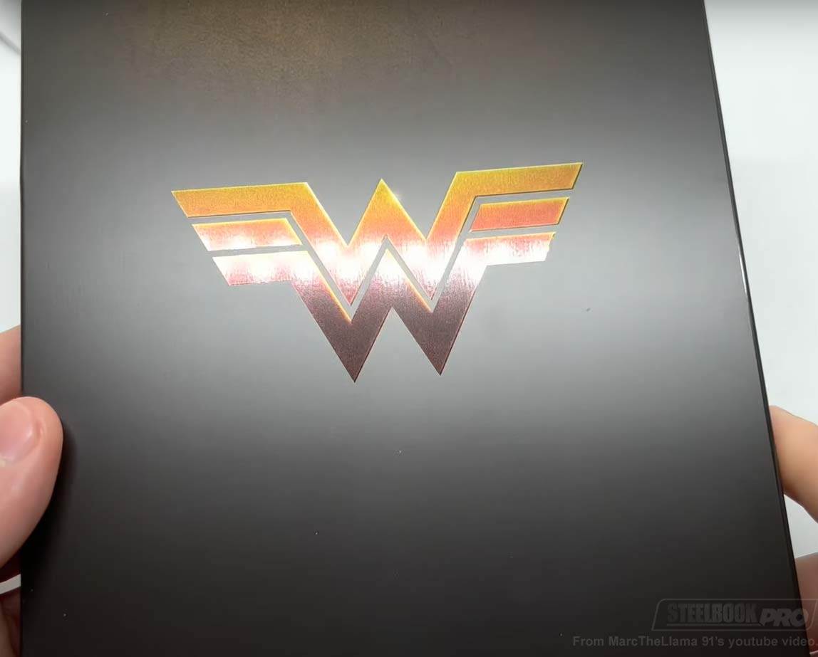 Wonder-Woman-steelbook-6.jpg