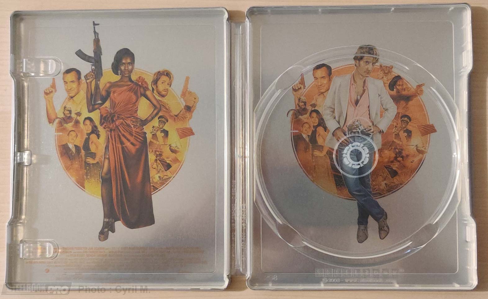 OSS-117-steelbook-3.jpg