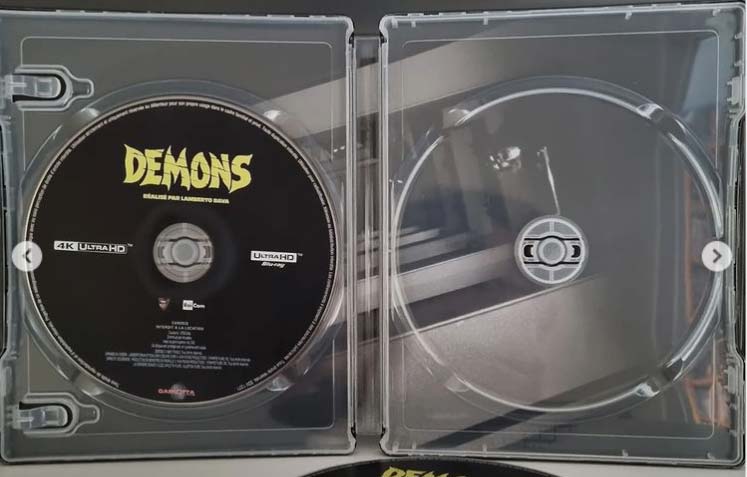 Demons-steelbook-3.jpg