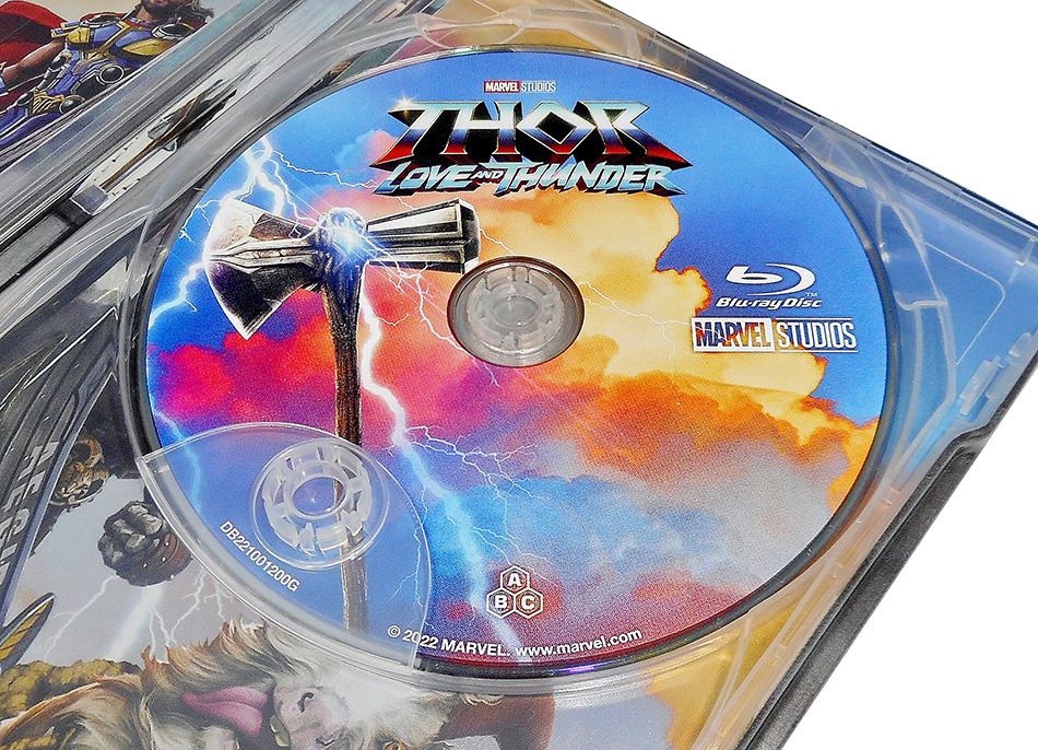 fotografias-del-steelbook-de-thor-love-and-thunder-en-uhd-4k-y-blu-ray-original_10_.jpg