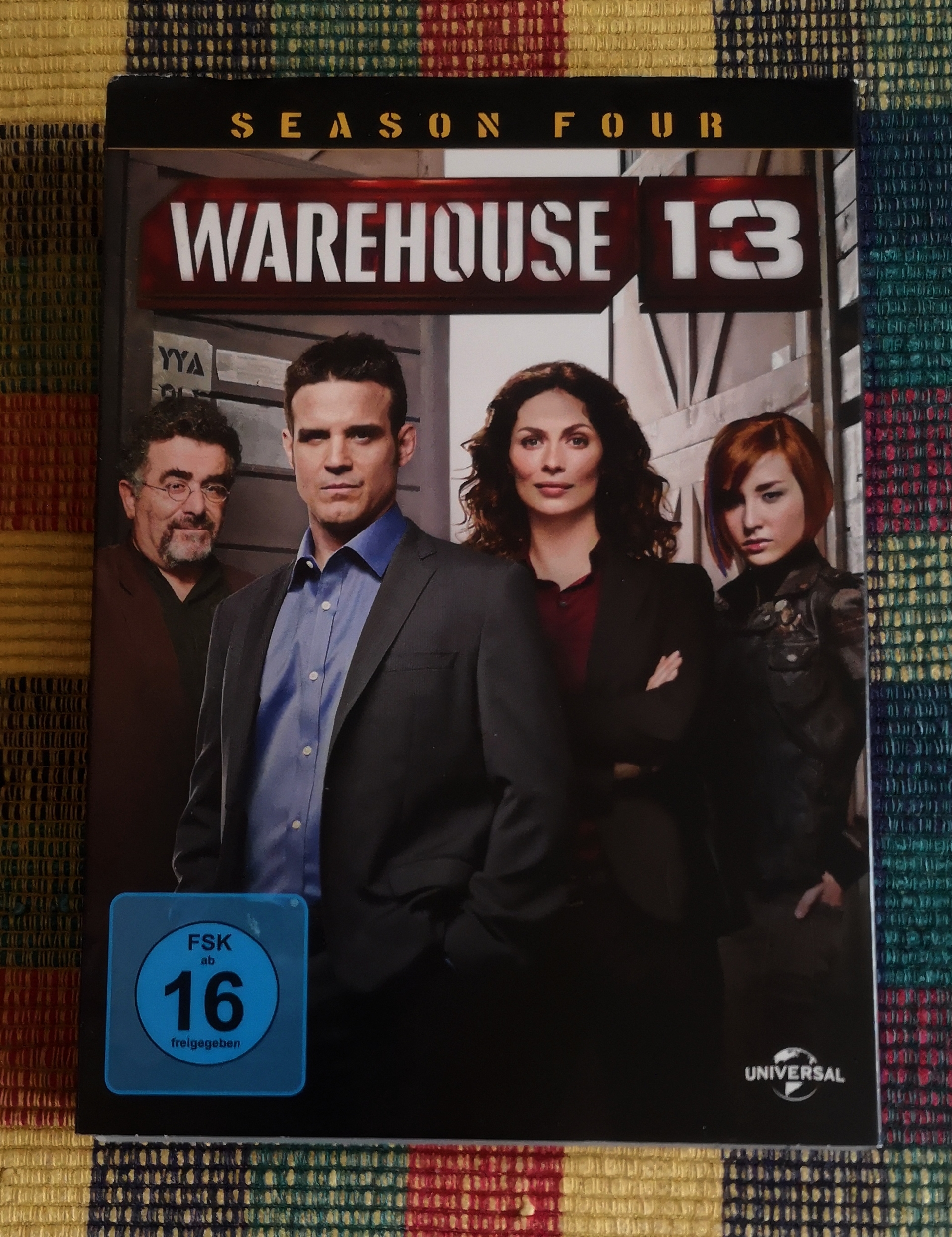 WAREHOUSE13s04VSok.jpg