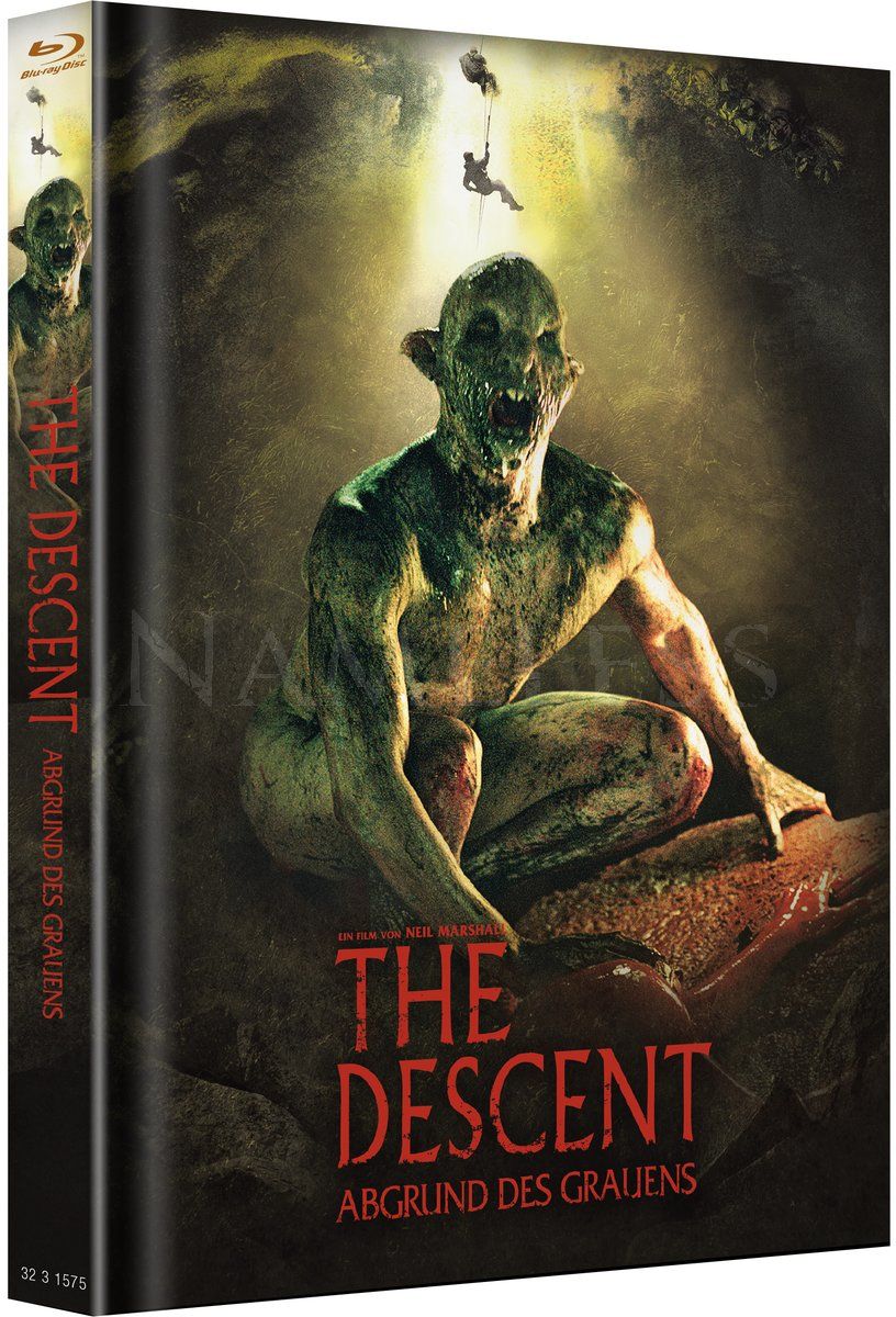 the-descent-1-cover-a-monster.jpg