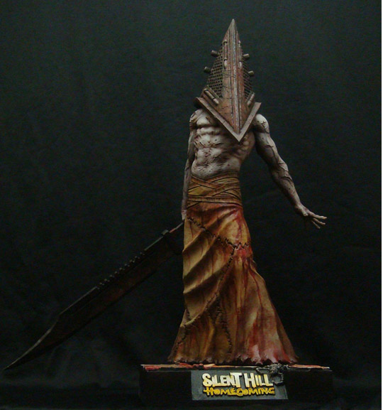 Red Pylamid Thing SILENT HILL HOMECOMING Version BOGEYMAN mio boutique tokyo.jpg