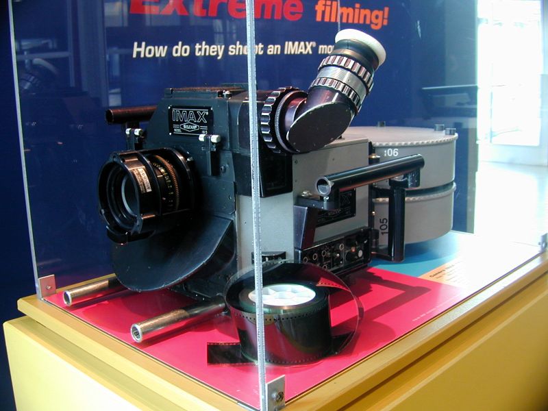 800px-IMAX_camera_1.jpg