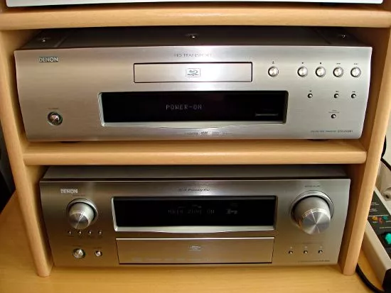 Neuer Denon DVD-2500BT