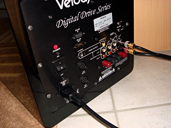 Velodyne DD-10 Rückseite