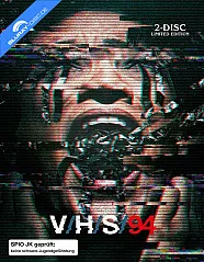 vhs94-limited-mediabook-edition-cover-c-blu-ray---dvd-at-import_klein.webp vhs94-limited-mediabook-edition-cover-c-blu-ray---dvd-at-import_klein.webp