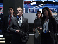 Designated-Survivor-Staffel-2-Reviewbild-03.jpg Designated-Survivor-Staffel-2-Reviewbild-03.jpg