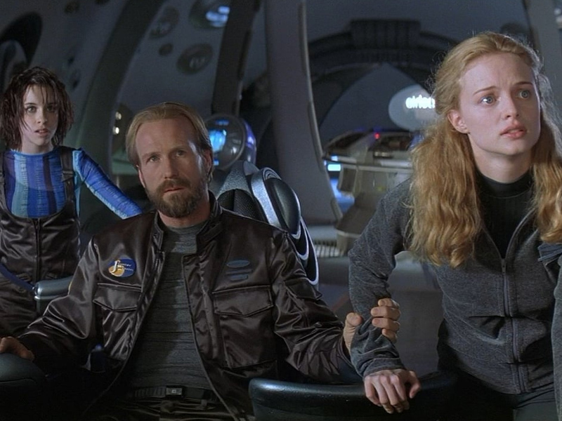 Lost_in_Space_1998_01.jpg