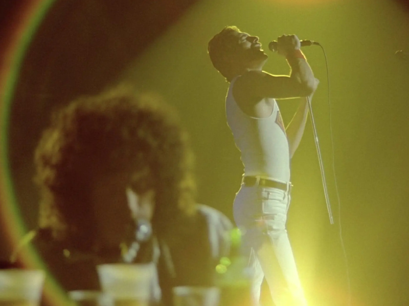 Queen_Rock_Montreal_and_Live_Aid_01.jpg