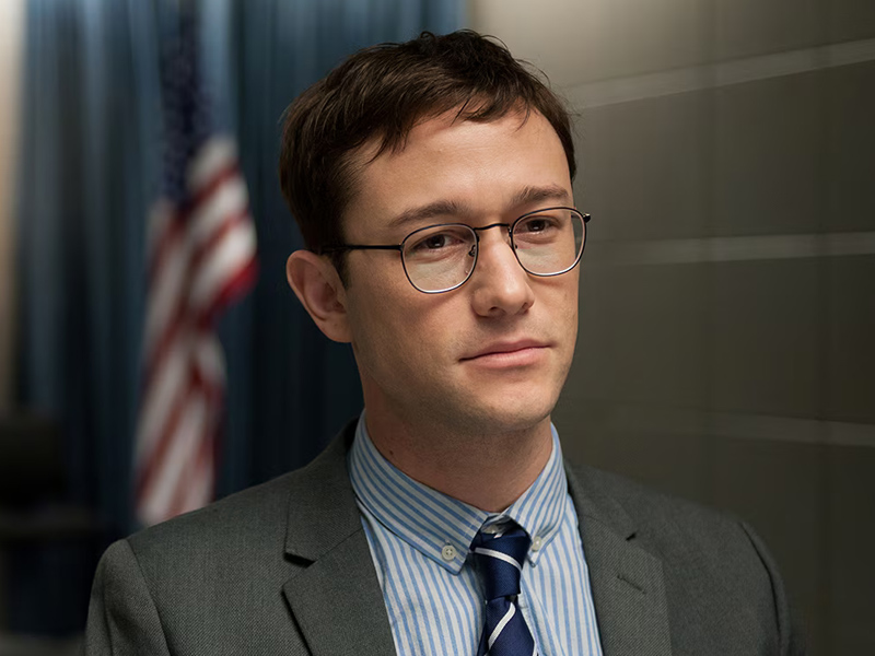 Snowden_01.jpg