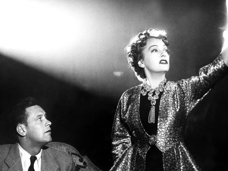 Sunset_Boulevard_01.jpg