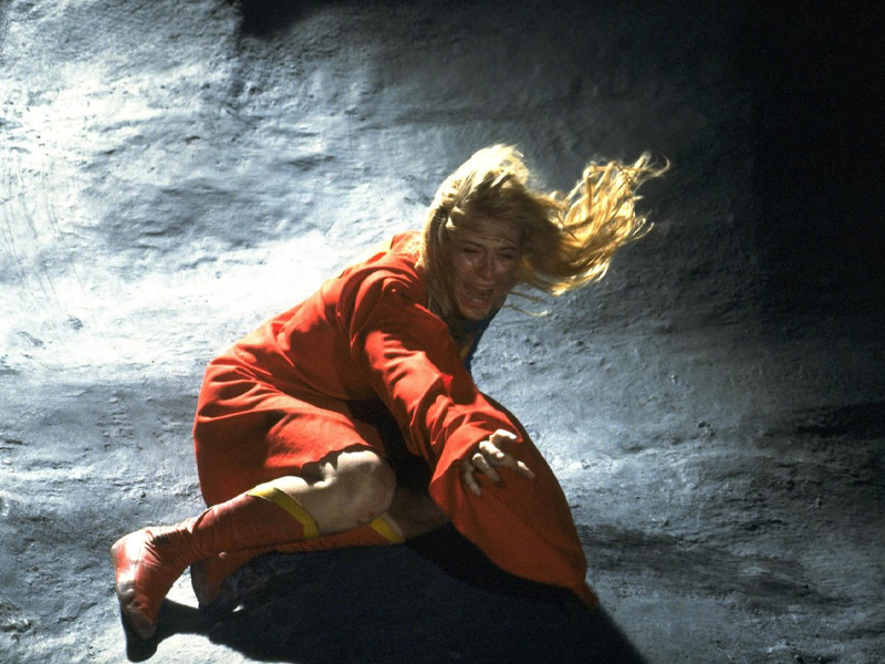 Supergirl_1984_02.jpg