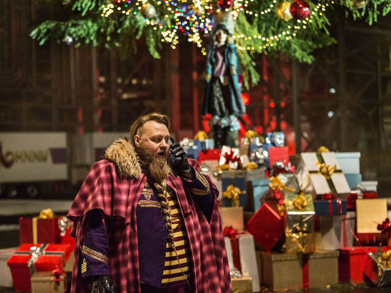 Unsere-Lehrerin-die-Weihnachtshexe-Newsbild-02.jpg