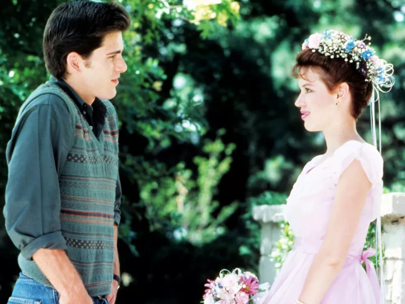 das_darf_man_nur_als_erwachsener_sixteen_candles_01.webp