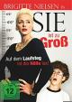 Sie ist zu groß - Auf dem Laufsteg ist die Hölle los!